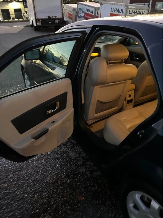 2004 Cadillac CTS 1st Gen - Image 6 of 13