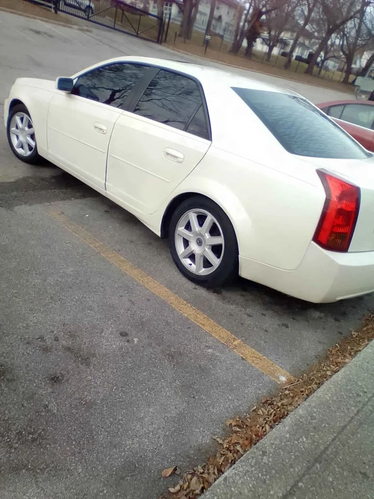 2004 Cadillac CTS 1st Gen - Image 3 of 4