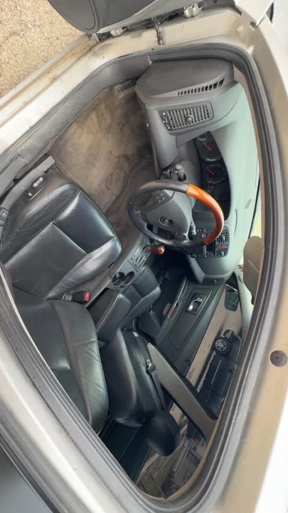 2004 Cadillac CTS 1st Gen - Image 5 of 8