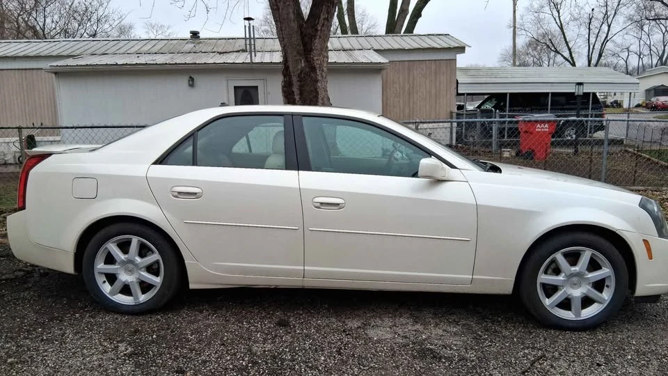 2004 Cadillac CTS 1st Gen - Image 2 of 5