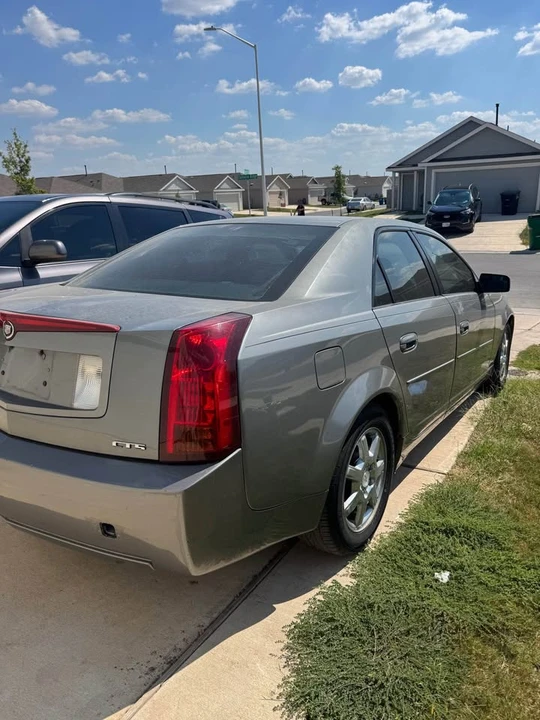 2004 Cadillac CTS 1st Gen - Image 5 of 7