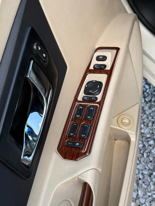 2004 Cadillac CTS 1st Gen - Image 13 of 17