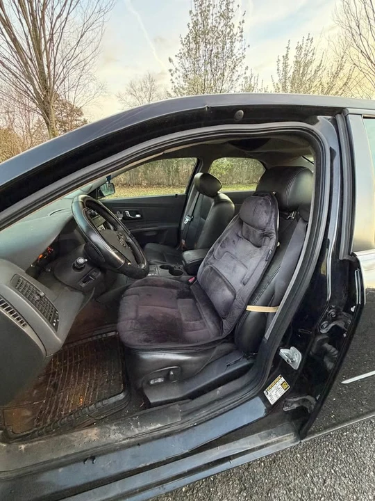 2004 Cadillac CTS 1st Gen - Image 6 of 8