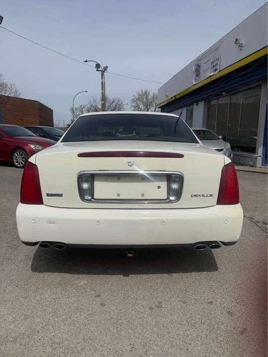 2004 Cadillac DeVille 8th Gen - Image 5 of 8