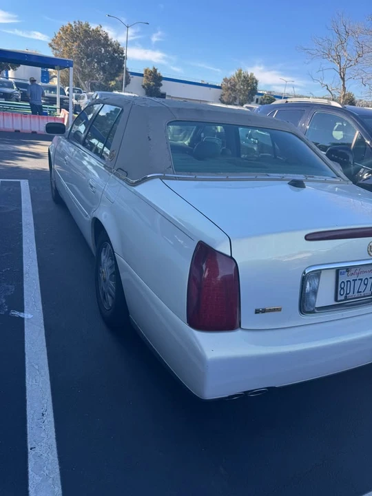 2004 Cadillac DeVille 8th Gen - Image 2 of 6