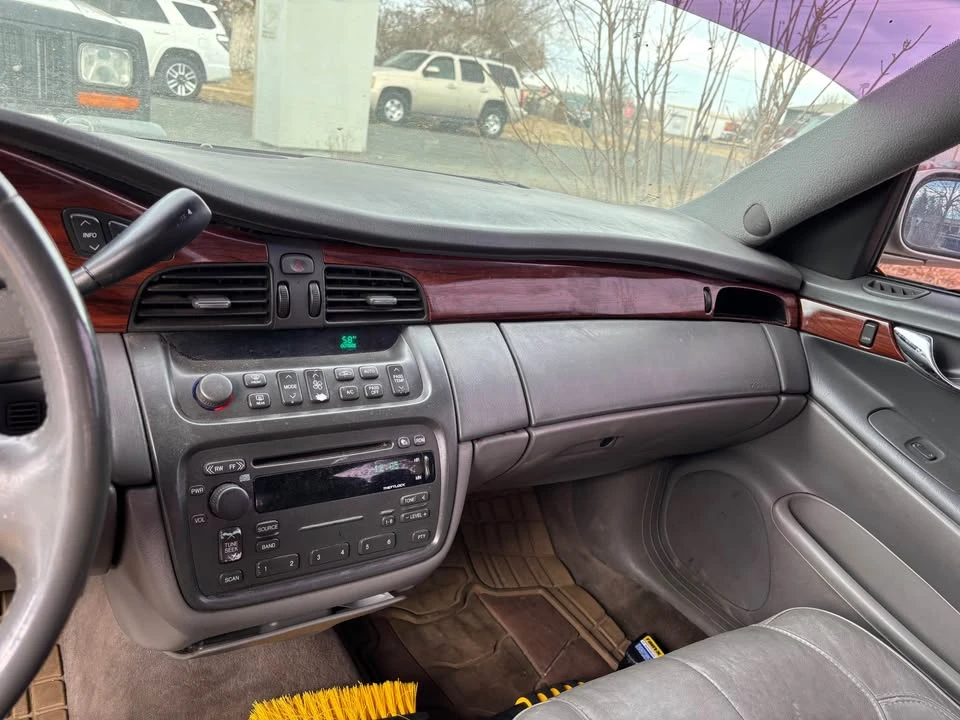 2004 Cadillac DeVille 8th Gen - Image 5 of 11