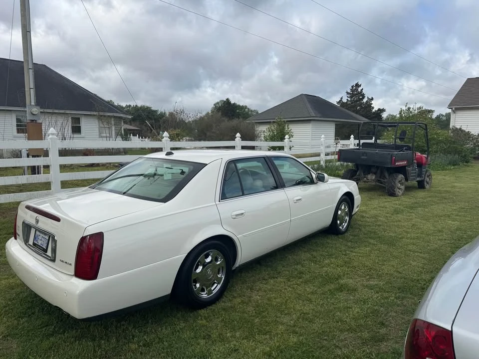 2004 Cadillac DeVille 8th Gen - Image 2 of 7