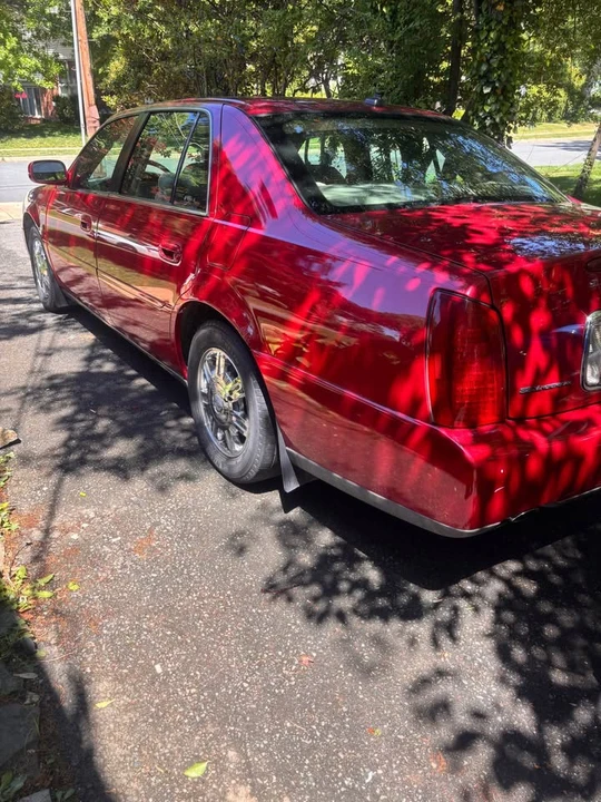 2004 Cadillac DeVille 8th Gen - Image 2 of 11