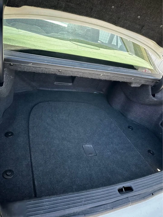 2004 Cadillac DeVille 8th Gen - Image 12 of 13