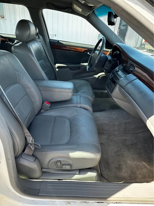 2004 Cadillac DeVille 8th Gen - Image 9 of 13