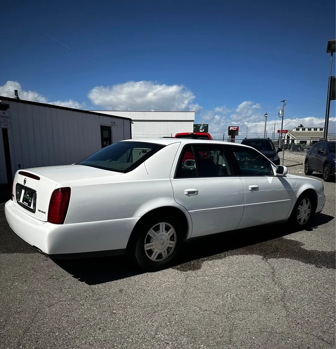 2004 Cadillac DeVille 8th Gen - Image 5 of 13