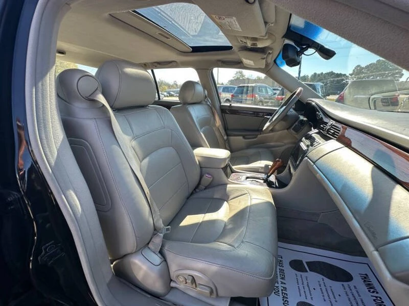 2004 Cadillac DTS - Image 11 of 20