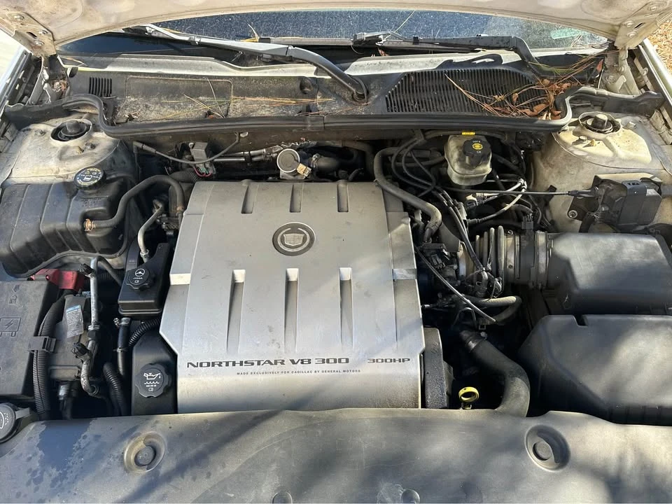 2004 Cadillac DTS - Image 3 of 8