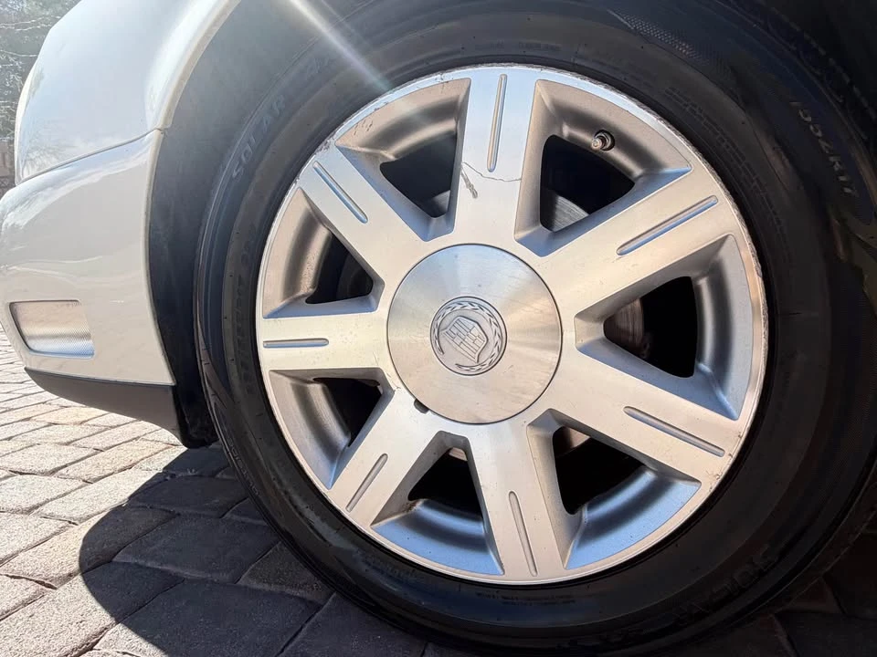 2004 Cadillac DeVille 8th Gen - Image 12 of 13