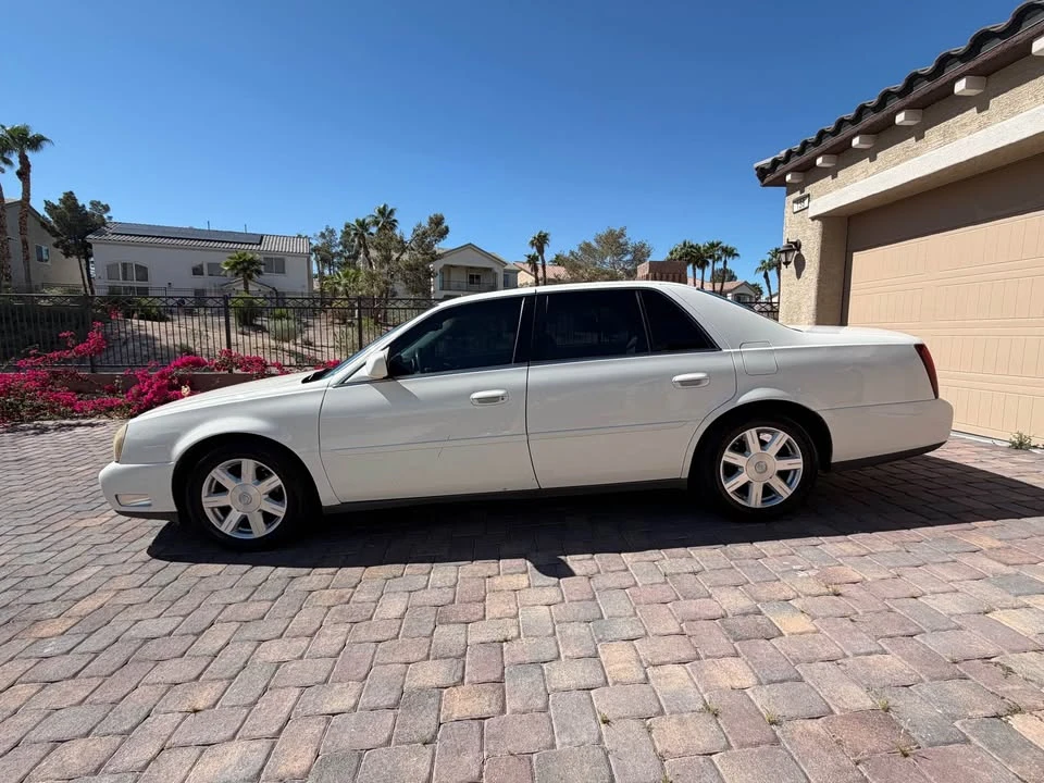 2004 Cadillac DeVille 8th Gen - Image 2 of 13