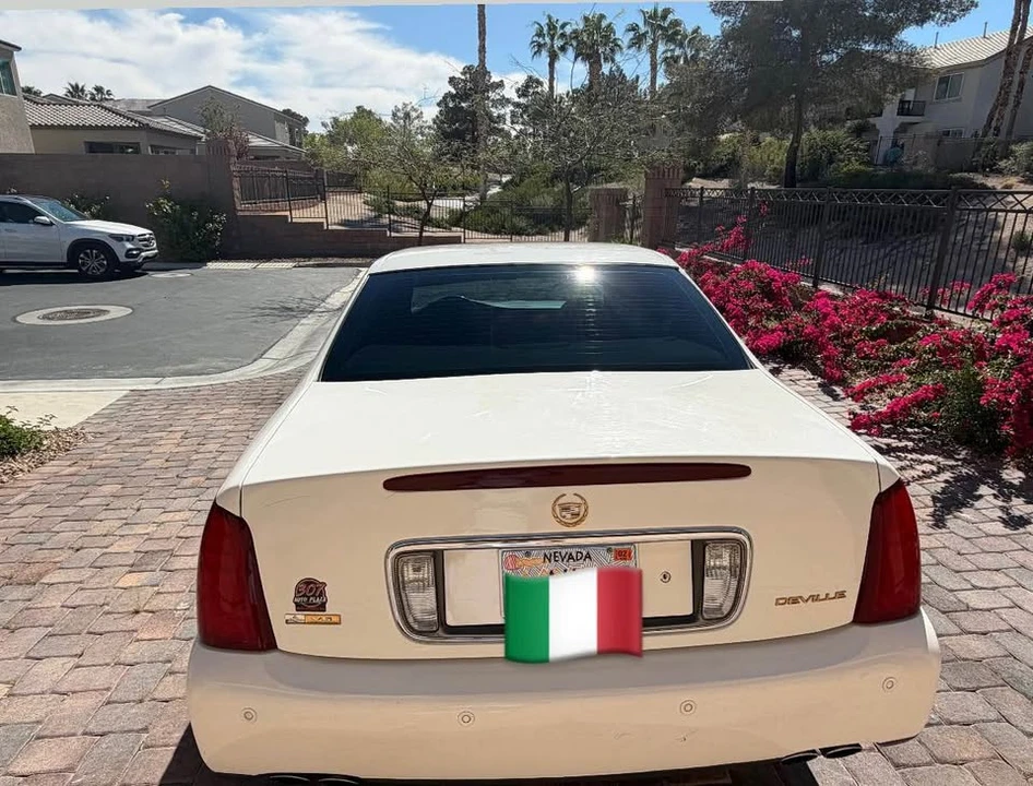 2004 Cadillac DeVille 8th Gen - Image 3 of 13