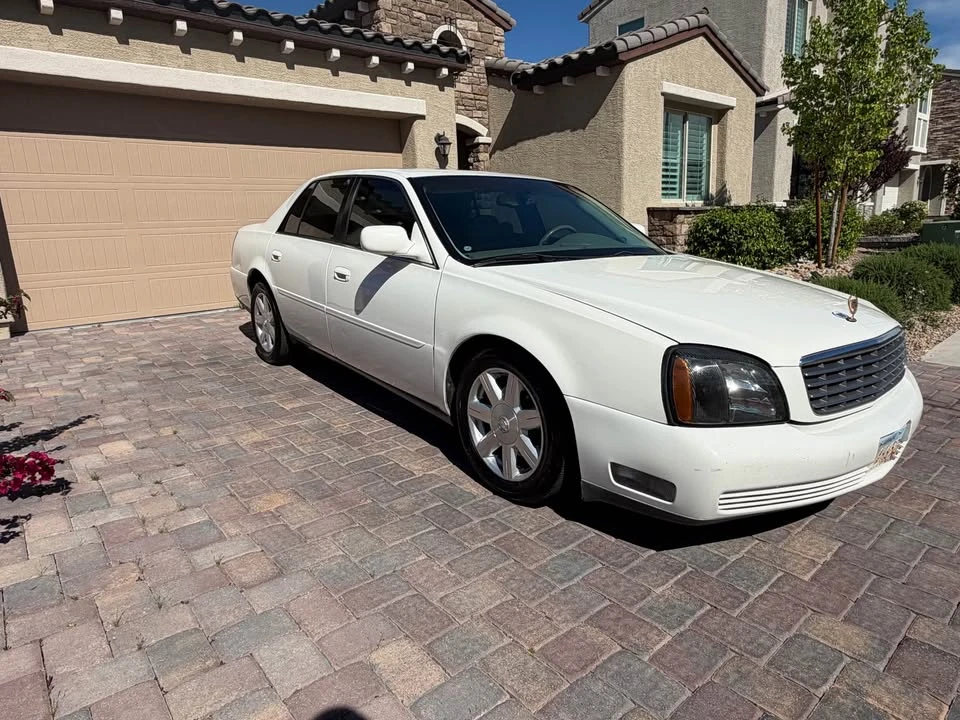 2004 Cadillac DeVille 8th Gen - Image 5 of 13