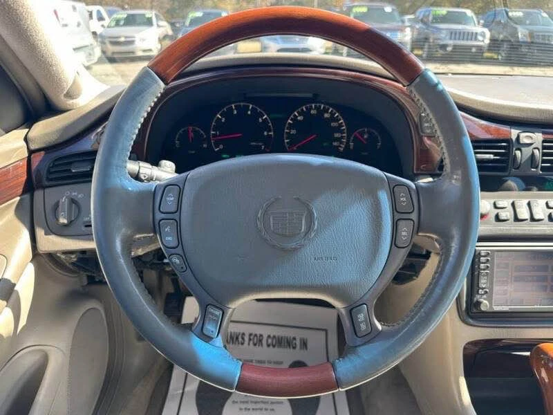 2004 Cadillac DTS - Image 15 of 20