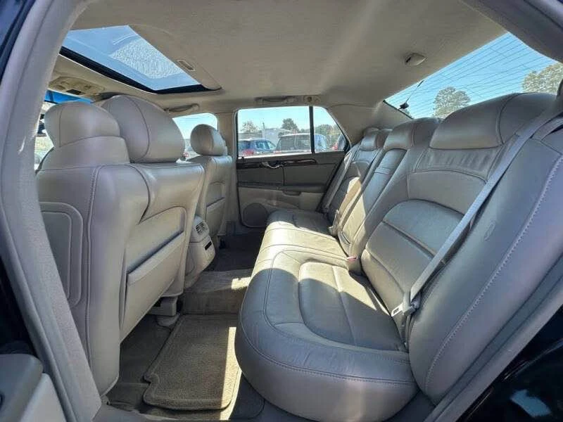 2004 Cadillac DTS - Image 10 of 20