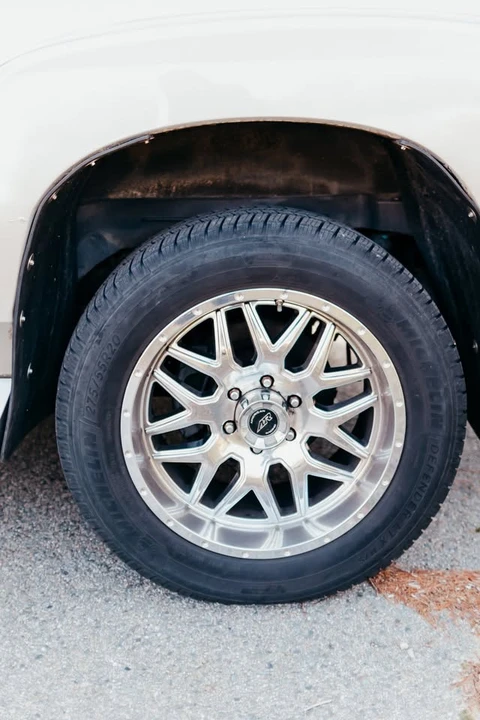 2004 Cadillac DeVille 8th Gen - Image 3 of 11