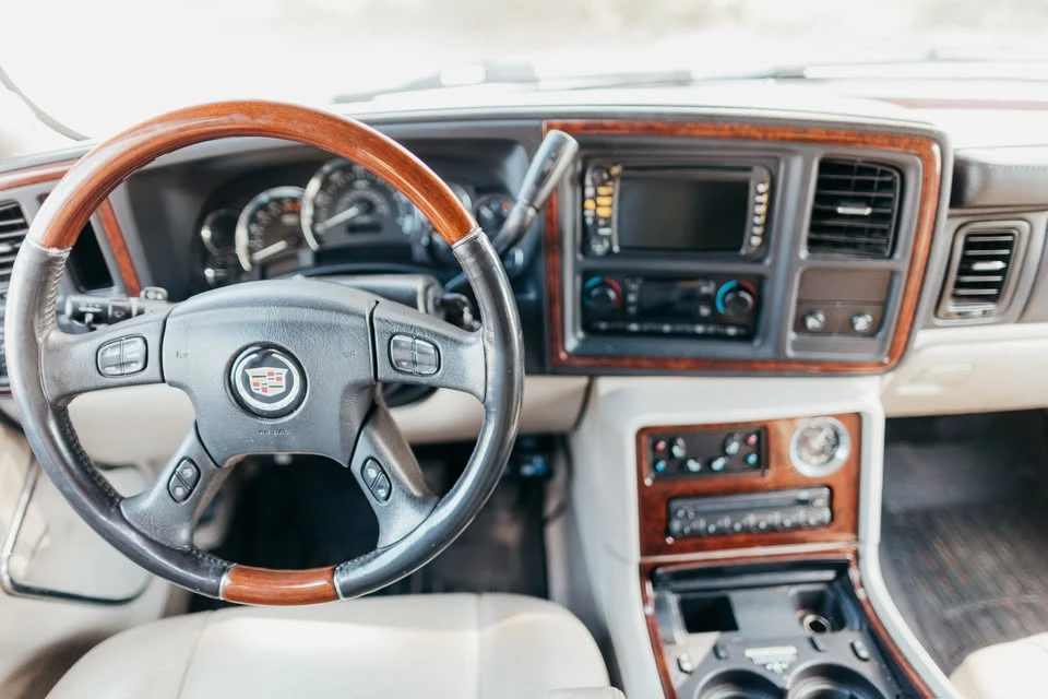 2004 Cadillac DeVille 8th Gen - Image 6 of 11