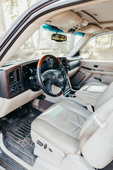 2004 Cadillac DeVille 8th Gen - Image 7 of 11