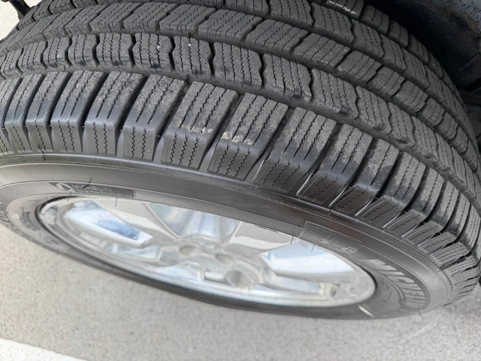 2004 Cadillac Escalade & EXT 2nd Gen - Image 5 of 7