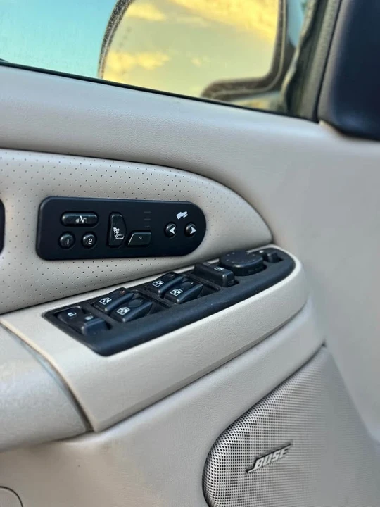 2004 Cadillac Escalade & EXT 2nd Gen - Image 8 of 12