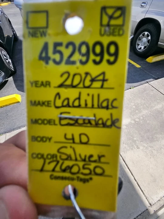 2004 Cadillac Escalade & EXT 2nd Gen - Image 7 of 7
