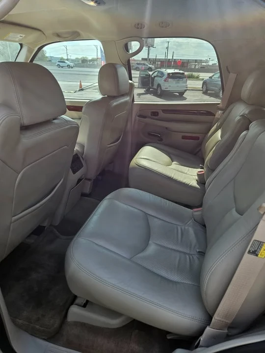 2004 Cadillac Escalade & EXT 2nd Gen - Image 6 of 7