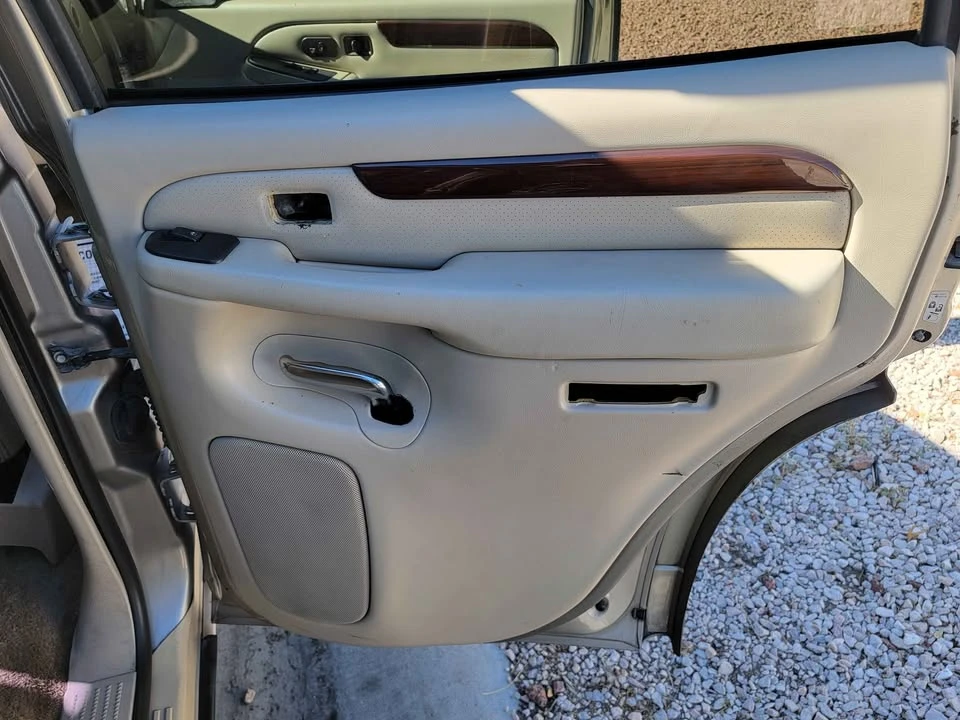 2004 Cadillac Escalade & EXT 2nd Gen - Image 10 of 19
