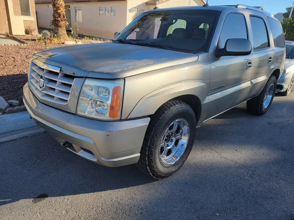 2004 Cadillac Escalade & EXT 2nd Gen - Image 2 of 19