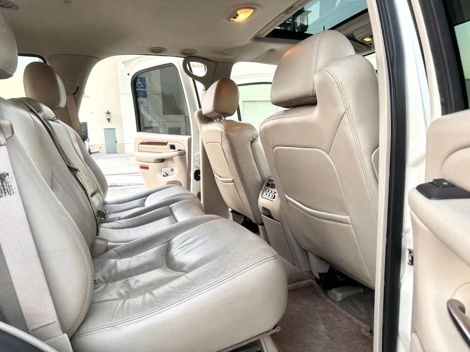 2004 Cadillac Escalade & EXT 2nd Gen - Image 9 of 13