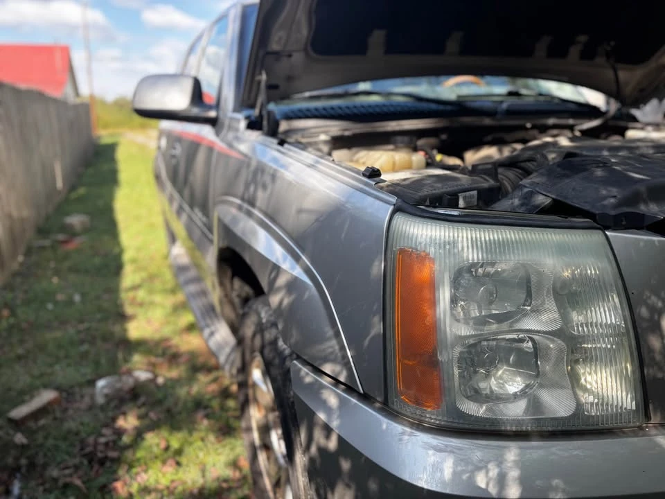 2004 Cadillac Escalade & EXT 2nd Gen - Image 5 of 20