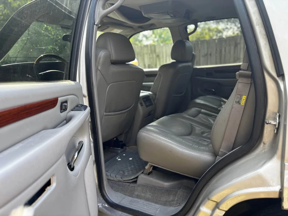 2004 Cadillac Escalade & EXT 2nd Gen - Image 18 of 20