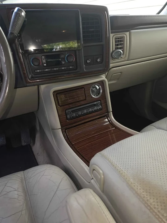 2004 Cadillac Escalade & EXT 2nd Gen - Image 2 of 5