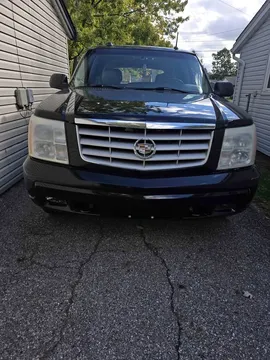 2004 Cadillac Escalade Luxury