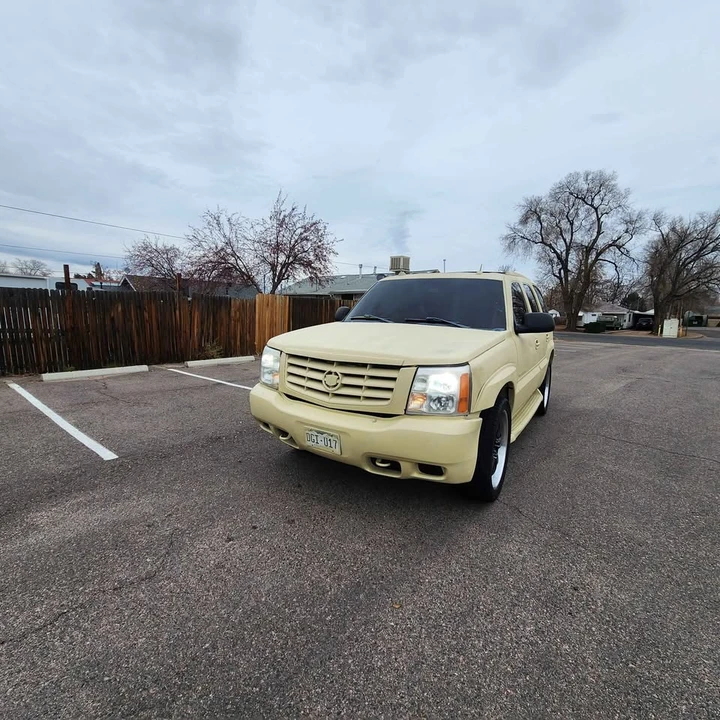 2004 Cadillac Escalade & EXT 2nd Gen - Image 4 of 7