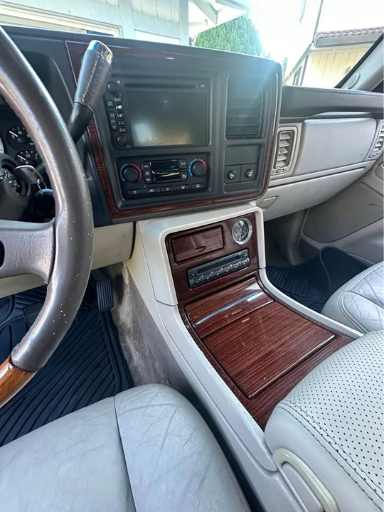 2004 Cadillac Escalade & EXT 2nd Gen - Image 10 of 10