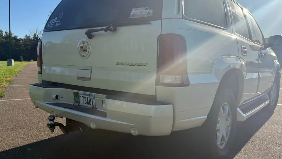 2004 Cadillac Escalade & EXT 2nd Gen - Image 9 of 19