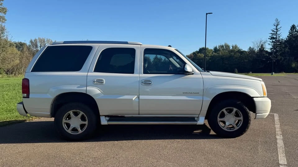 2004 Cadillac Escalade & EXT 2nd Gen - Image 6 of 19