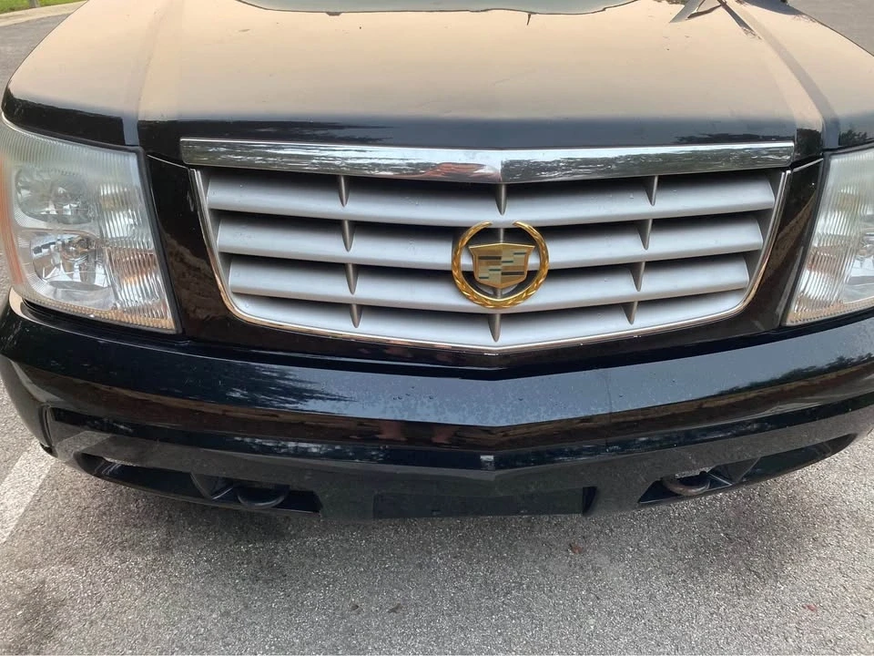 2004 Cadillac Escalade & EXT 2nd Gen - Image 3 of 7