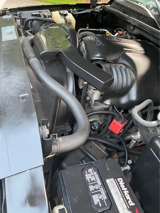 2004 Cadillac Escalade & EXT 2nd Gen - Image 4 of 7