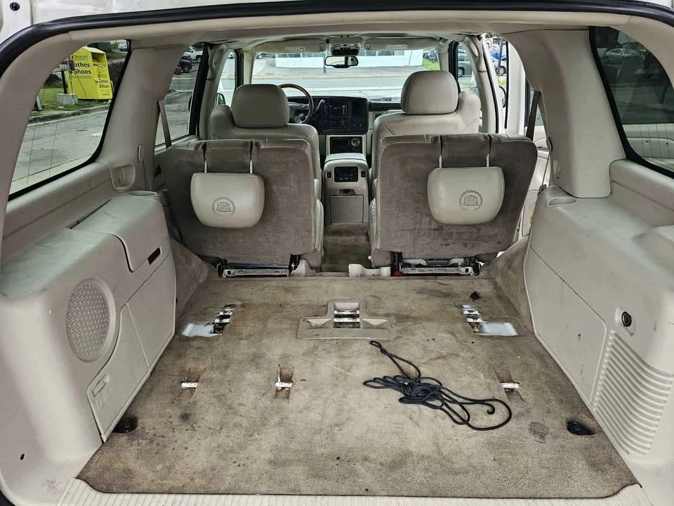 2004 Cadillac Escalade & EXT 2nd Gen - Image 6 of 7