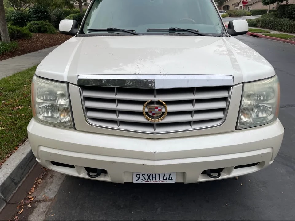 2004 Cadillac Escalade & EXT 2nd Gen - Image 3 of 10