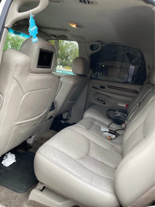 2004 Cadillac Escalade & EXT 2nd Gen - Image 9 of 10
