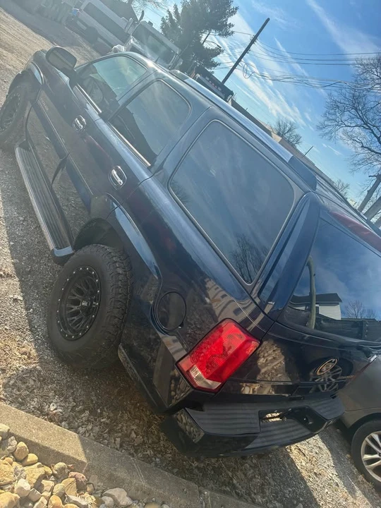 2004 Cadillac Escalade & EXT 2nd Gen - Image 5 of 10