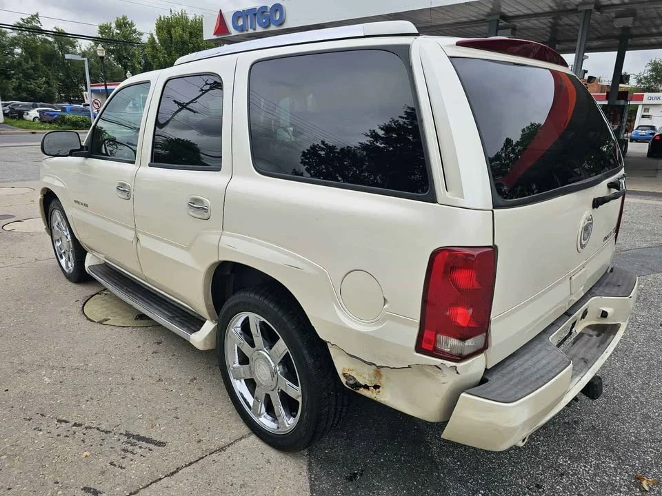 2004 Cadillac Escalade & EXT 2nd Gen - Image 7 of 8