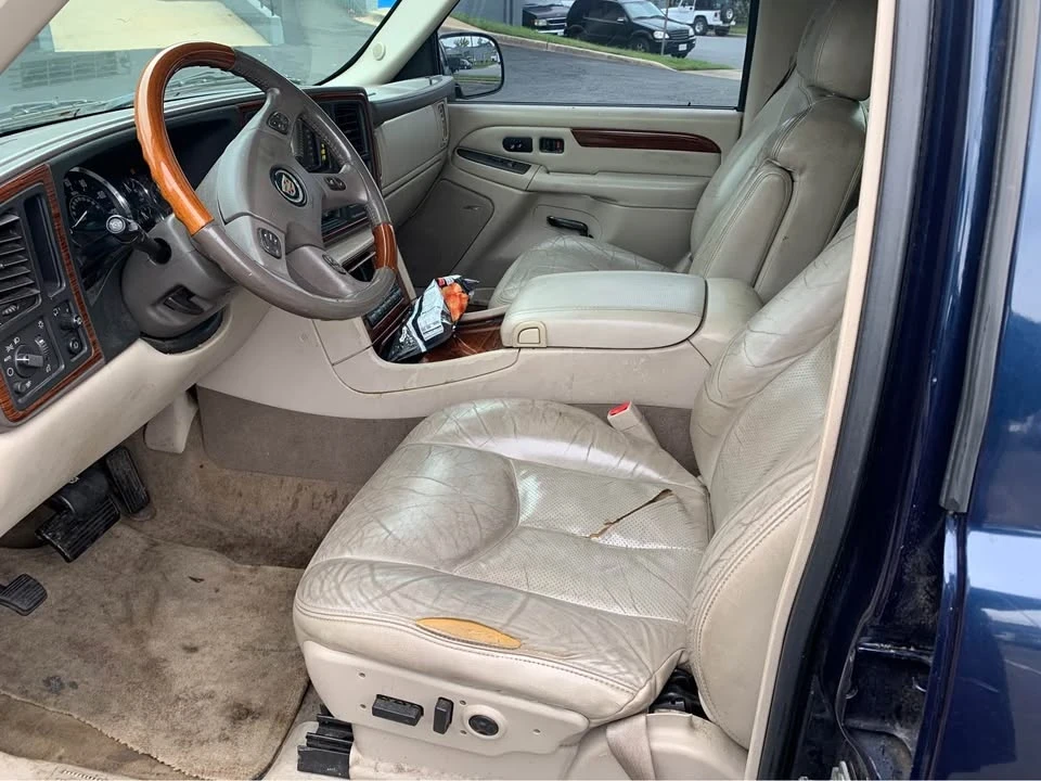 2004 Cadillac Escalade & EXT 2nd Gen - Image 5 of 6