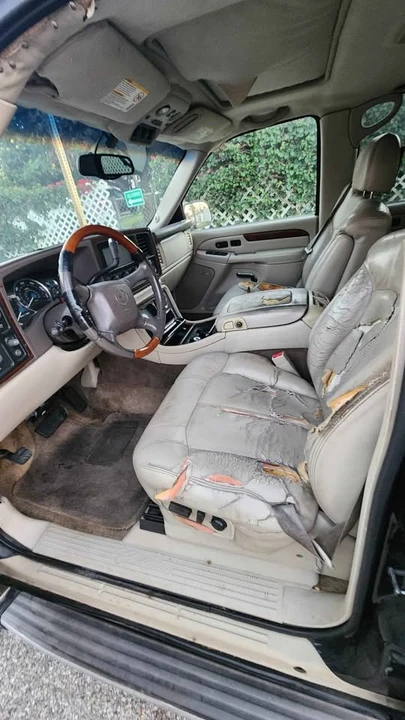 2004 Cadillac Escalade & EXT 2nd Gen - Image 6 of 7